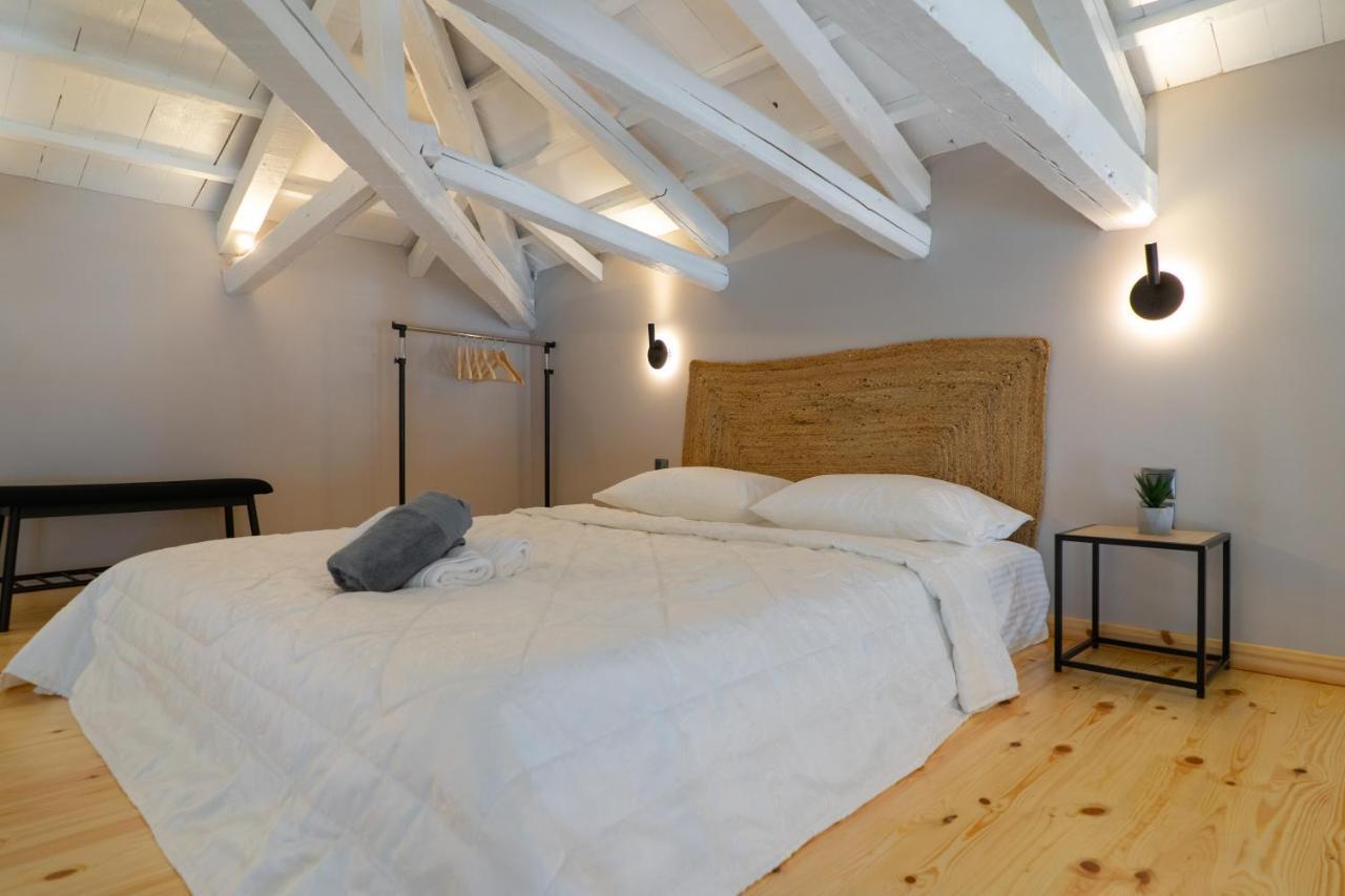 Seafront Karma Luxury - An Escape From Reality Holiday home *